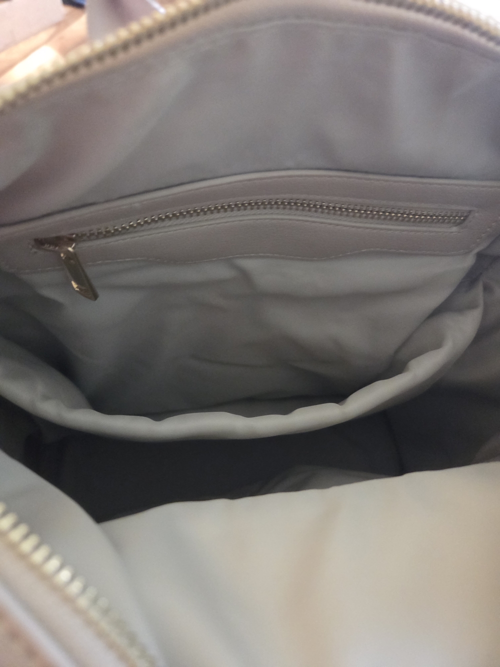 PINK COVE BACKPACK/CROSSBODY BAG + 2 ADDITIONAL STRAPS. DUST BAG INCLUDED - Picture 7 of 14